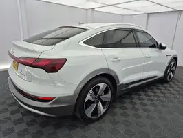 2022  Audi E - Image 17
