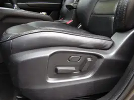 2018  Mazda Cx - Image 19