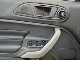 2011  Ford Fiesta - Image 20