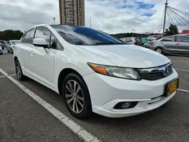 2012  Honda Civic - Image 17
