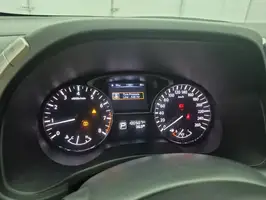 2015  Nissan Pathfinder - Image 24