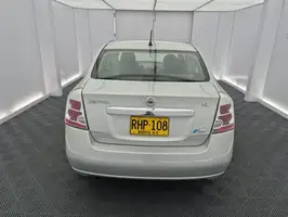 2011  Nissan Sentra - Image 12