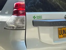 2015  Toyota Prado - Image 15