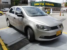2016  Volkswagen Voyage - Image 8