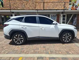 2022  Hyundai Tucson - Image 11