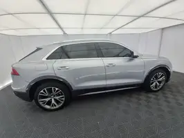 2020  Audi Q8 - Image 17