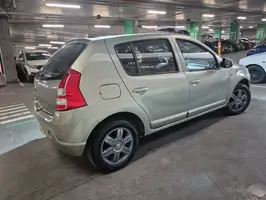 2016  Renault Sandero - Image 17