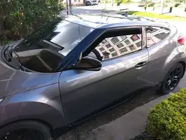 2013  Hyundai Veloster - Image 15