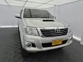 2015  Toyota Hilux - Image 7