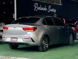 2022  Kia Rio - Image 14