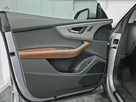 2020  Audi Q8 - Image 18