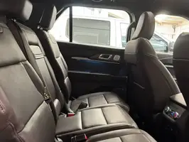 2025  Ford Explorer - Image 17