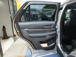 2019  Ford Explorer - Image 19