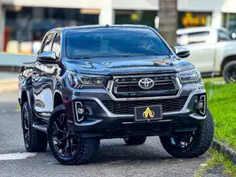 2019  Toyota Hilux - Image 19