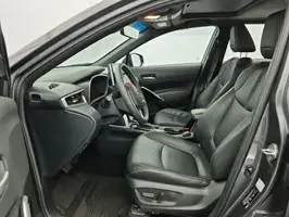 2025  Toyota Corolla - Image 21