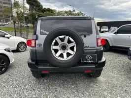 2022  Toyota Fj - Image 11