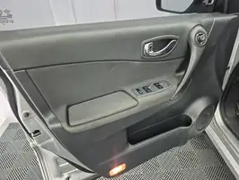 2013  Renault Koleos - Image 40