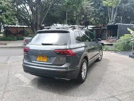 2019  Volkswagen Tiguan - Image 15