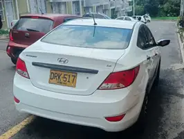 2017  Hyundai Accent - Image 11