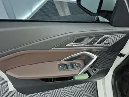 2025  Bmw Ix1 - Image 19