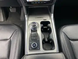 2020  Ford Explorer - Image 25