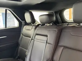 2025  Ford Explorer - Image 35