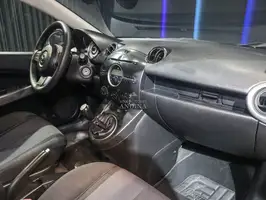 2011  Mazda 2 - Image 15