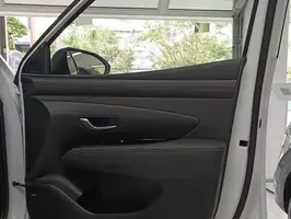 2026  Hyundai Tucson - Image 17