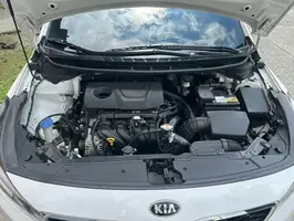 2017  Kia Cerato - Image 13