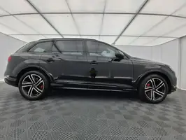 2022  Audi Q7 - Image 13