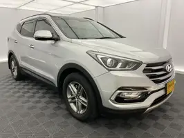 2016  Hyundai Santa - Image 17