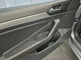 2019  Volkswagen Jetta - Image 19