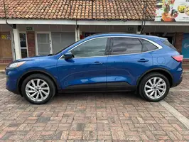 2022  Ford Escape - Image 9