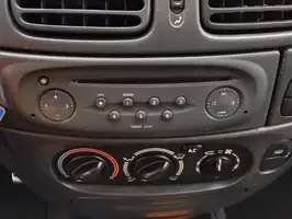 2005  Renault Megane - Image 14