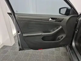 2018  Volkswagen Jetta - Image 19