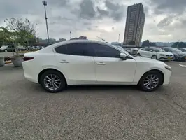 2023  Mazda 3 - Image 32