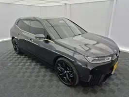 2025  Bmw Ix - Image 17
