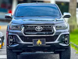 2019  Toyota Hilux - Image 6