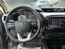 2022  Toyota Hilux - Image 19