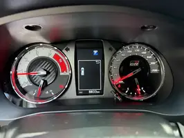 2024  Toyota Hilux - Image 19