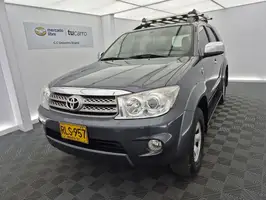 2012  Toyota Fortuner - Image 9