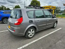 2010  Renault Grand - Image 15