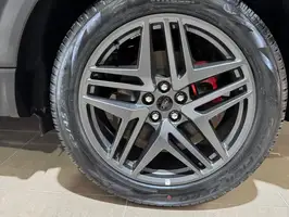 2025  Ford Explorer - Image 12