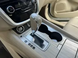2018  Nissan Murano - Image 24