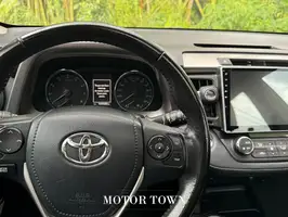 2018  Toyota Rav4 - Image 26
