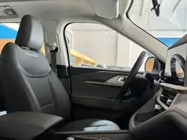 2025  Ford Explorer - Image 34