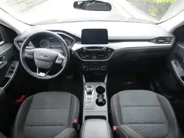 2022  Ford Escape - Image 50