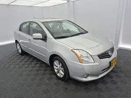 2011  Nissan Sentra - Image 17