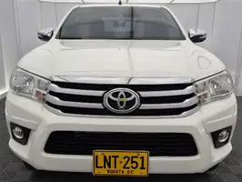 2016  Toyota Hilux - Image 9