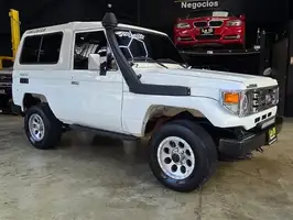 1994  Toyota Land - Image 17